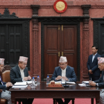 निर्माण व्यवसायी सरकार टकराव