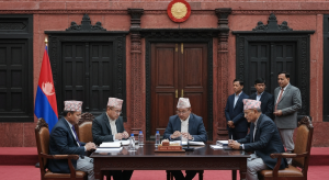 निर्माण व्यवसायी सरकार टकराव